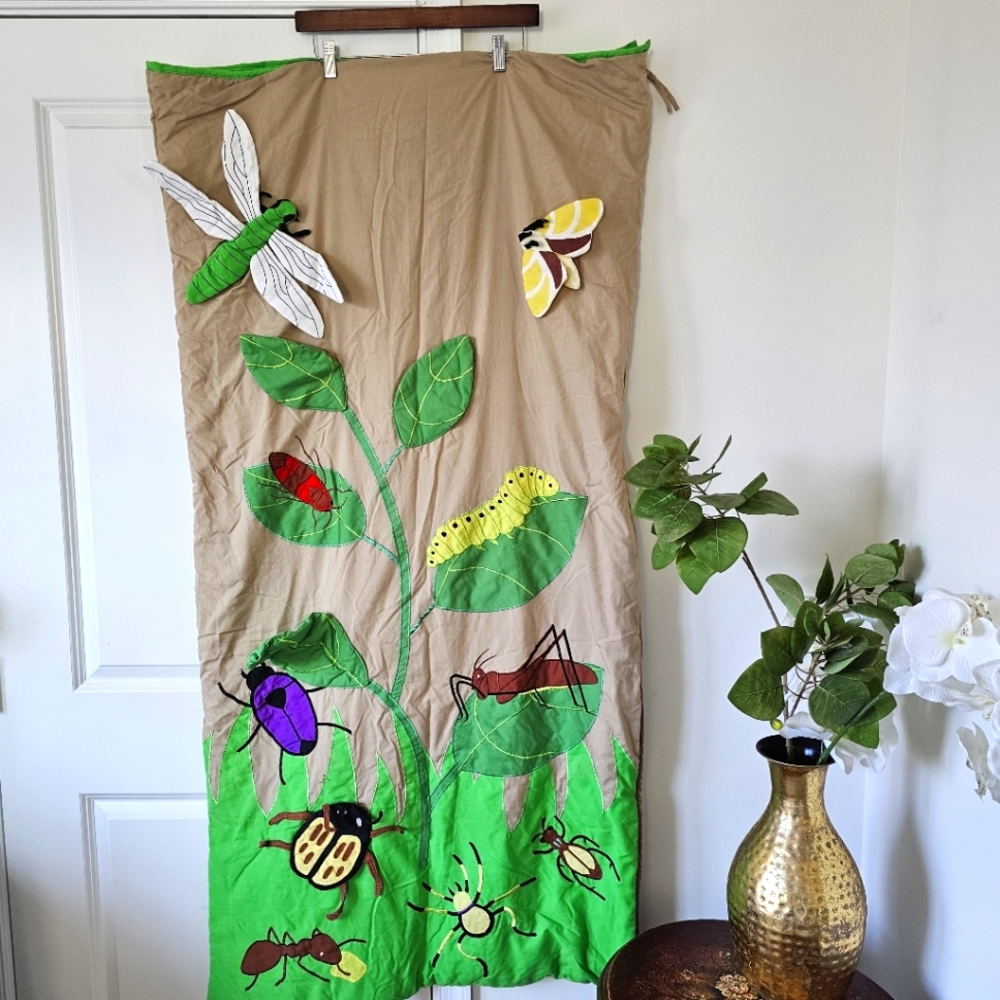VTG Lillian Vernon Children Indoor Sleeping Bag Cute Bugs Garden Print
